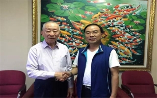 印尼著名僑領(lǐng)、印尼泛印集團(tuán)董事長(zhǎng)、印尼總統(tǒng)大學(xué)創(chuàng)辦人-李文光